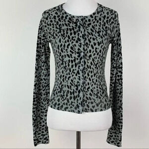 Forever 21 sweater size S gray black leopard print